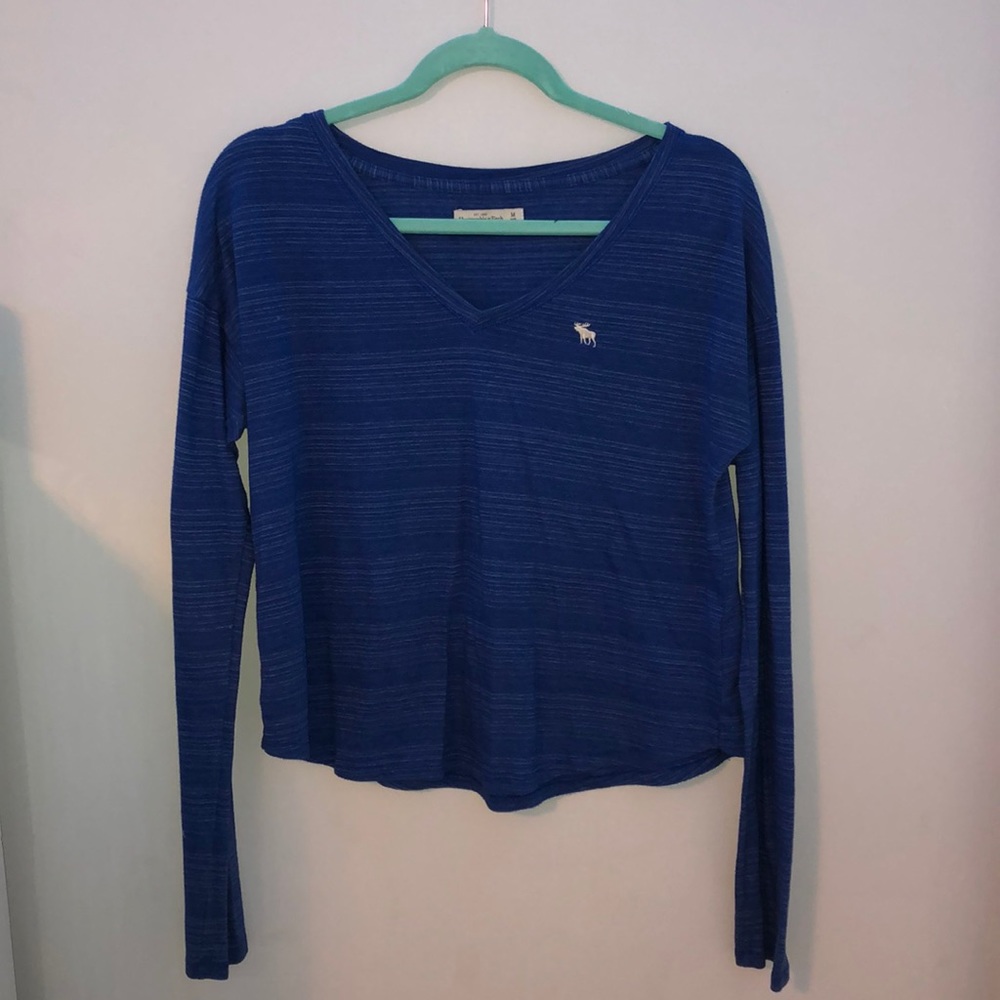Blue Abercrombie and Fitch v-neck soft top